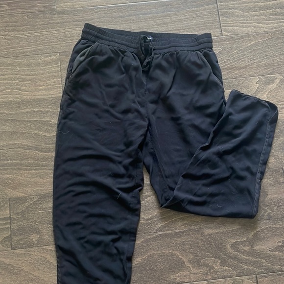 Madewell black joggers size small. Fits like a medium - Picture 1 of 4